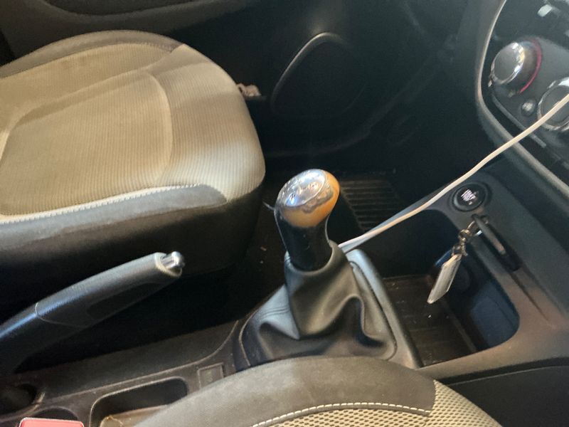Renault Captur 1.5 dCi Energy Zen 2015 – снимка 30