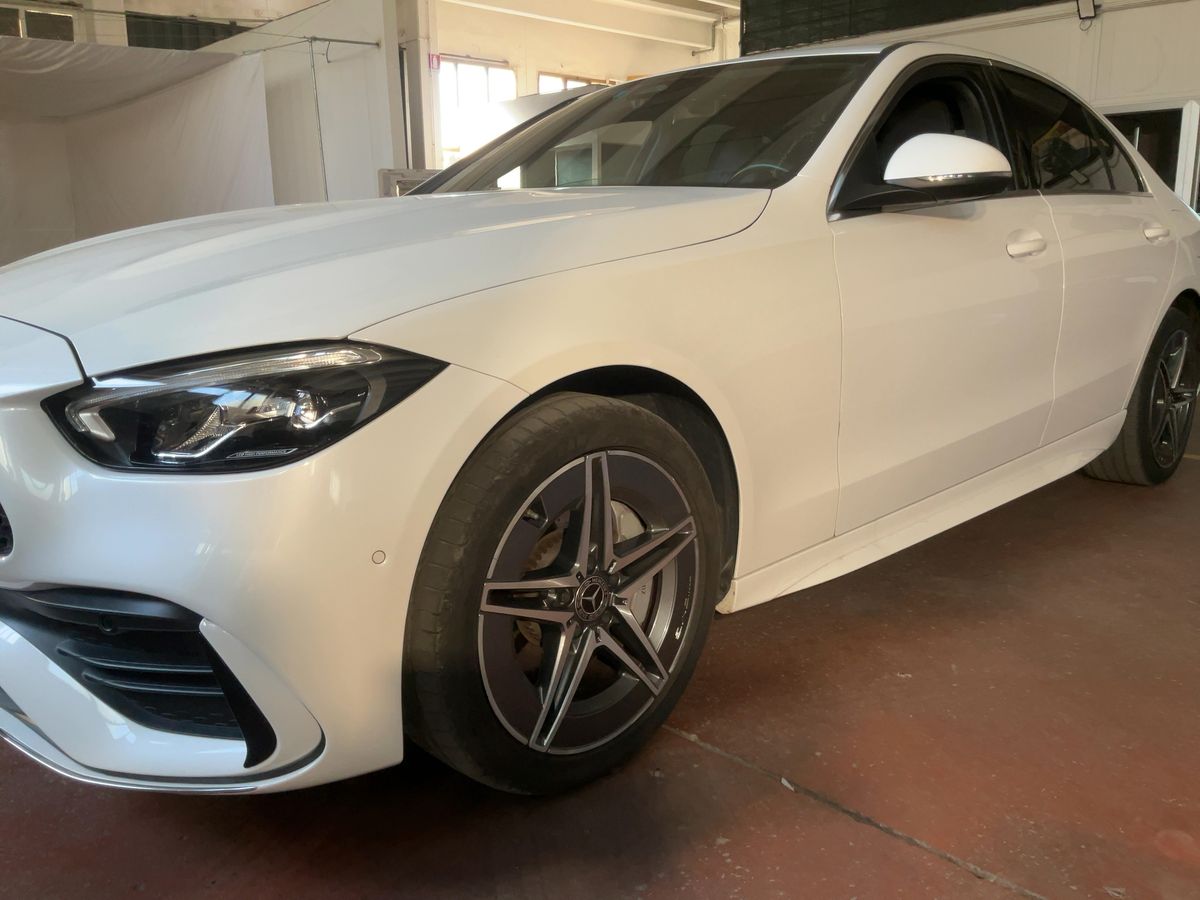 Mercedes-Benz C-Klasse C300e AMG Line