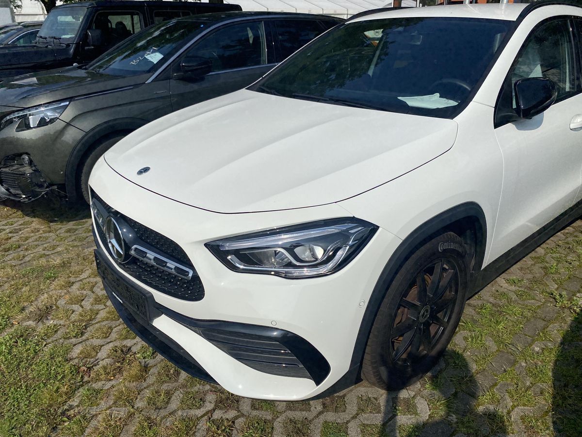 Mercedes-Benz GLA-Klasse GLA 200 AMG Line