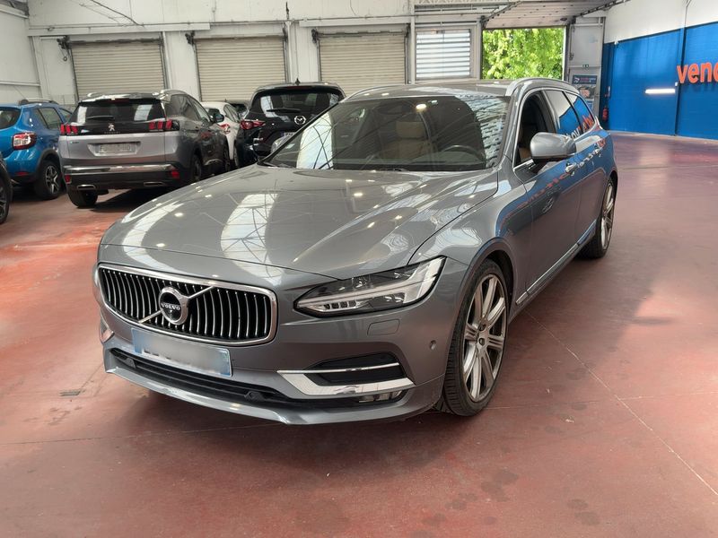 Volvo V90
