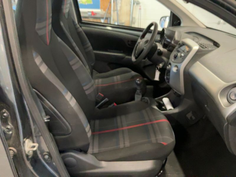 Peugeot 108 1.2 VTi Active — zdjęcie 11
