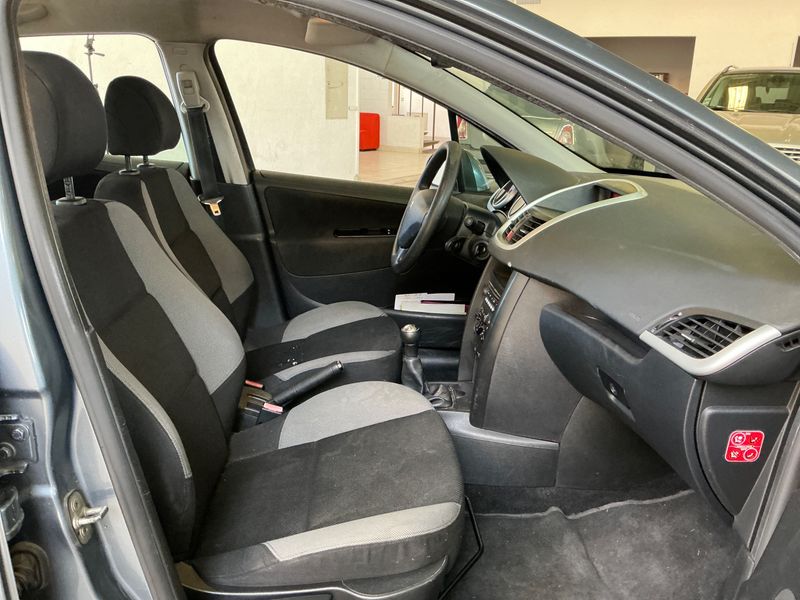 Peugeot 207 1.4 Tendance — zdjęcie 3
