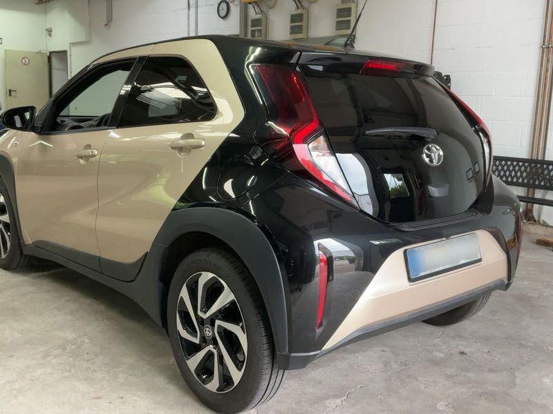 Toyota Aygo X 1.0 VVT-i Design — zdjęcie 3