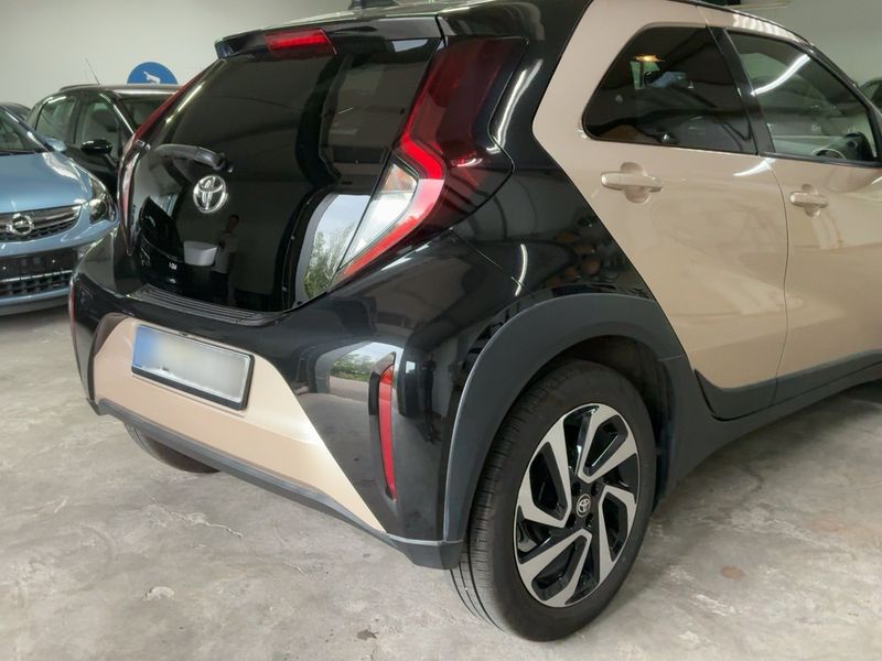 Toyota Aygo X 1.0 VVT-i Design — zdjęcie 6