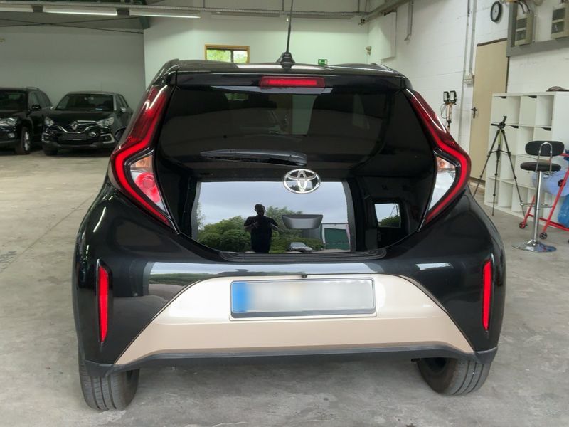 Toyota Aygo X 1.0 VVT-i Design — zdjęcie 5