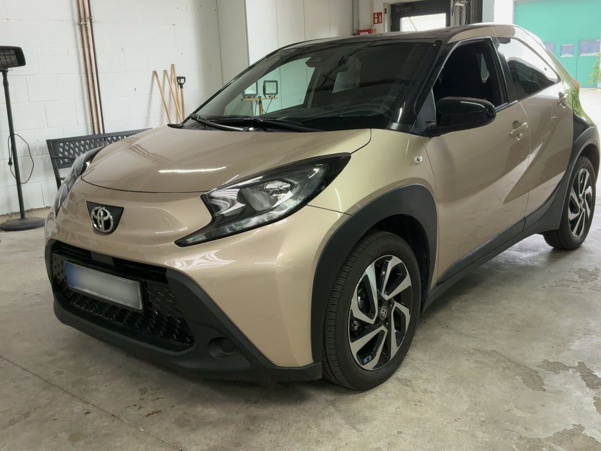 Toyota Aygo 2024 — photo 1