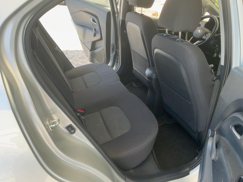 Kia Rio 1.1 CRDi Active Collection — zdjęcie 14