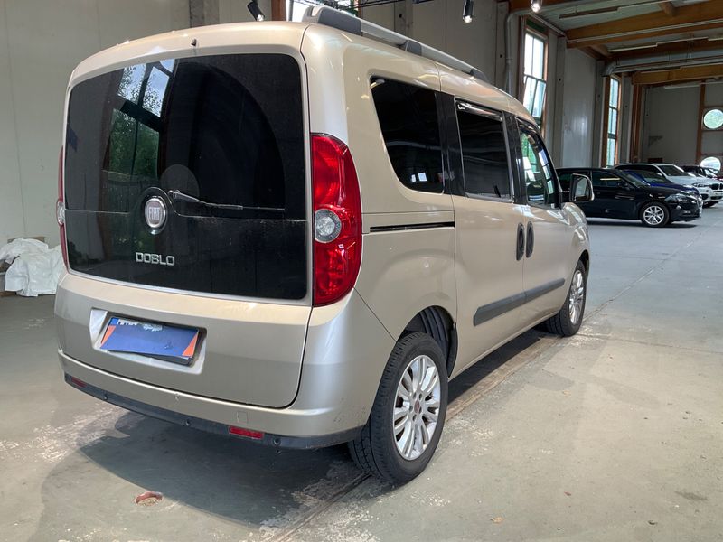 Fiat Doblo 1.4 Emotion — zdjęcie 2