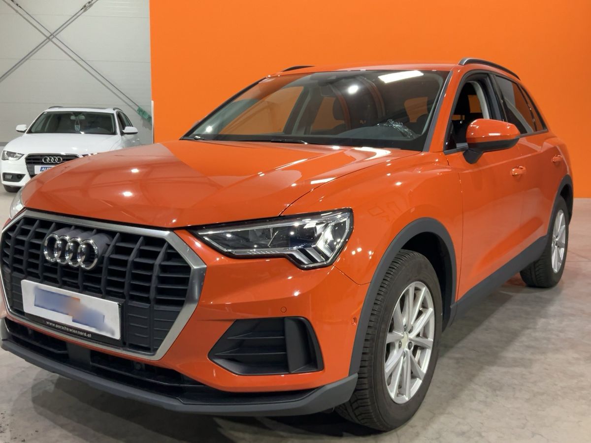 Audi Q3 2019 — photo 1