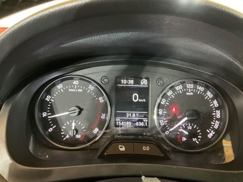 Skoda Rapid Spaceback 1.2 TSI Ambition 2015 – снимка 19