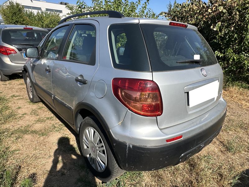Fiat Sedici 1.6 Dynamic 4x4 — zdjęcie 5