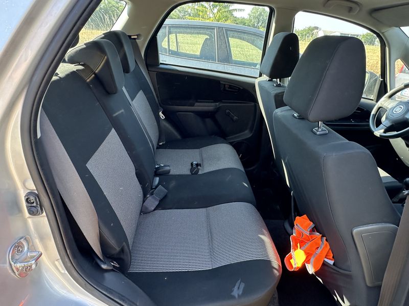 Fiat Sedici 1.6 Dynamic 4x4 — zdjęcie 13