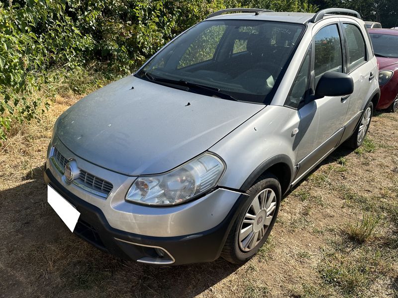 Fiat Sedici 1.6 Dynamic 4x4 — zdjęcie 2