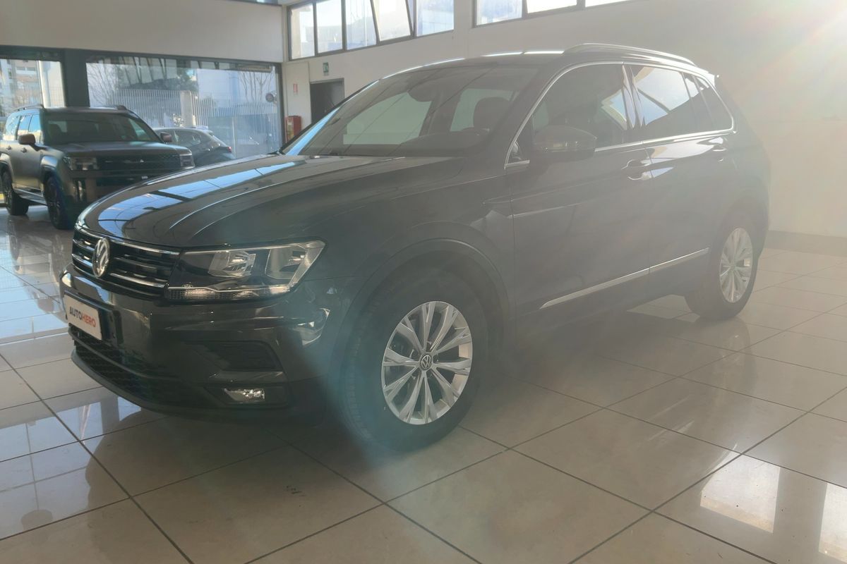 Volkswagen Tiguan 2019 — photo 1
