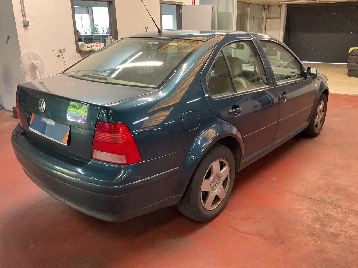 Volkswagen Bora 1.6 FSI Comfortline