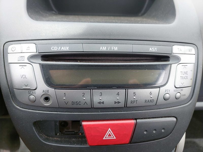 Peugeot 107 1.0 Urban 2009 – снимка 54