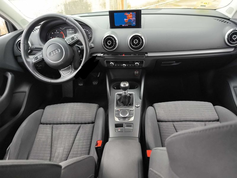 Audi A3 Limousine 2.0 TDI Ambition — zdjęcie 11