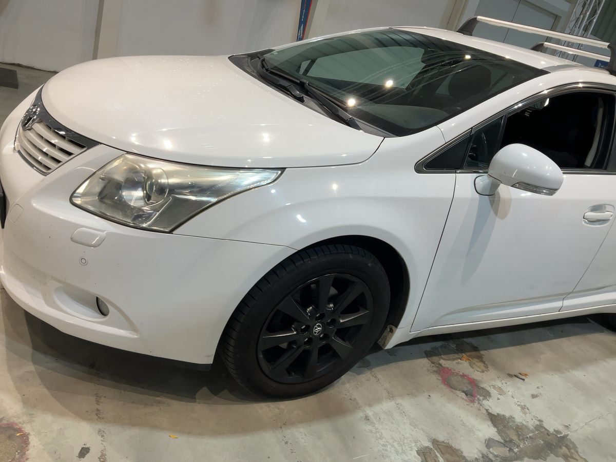 Toyota Avensis 2.0 D-4D Executive