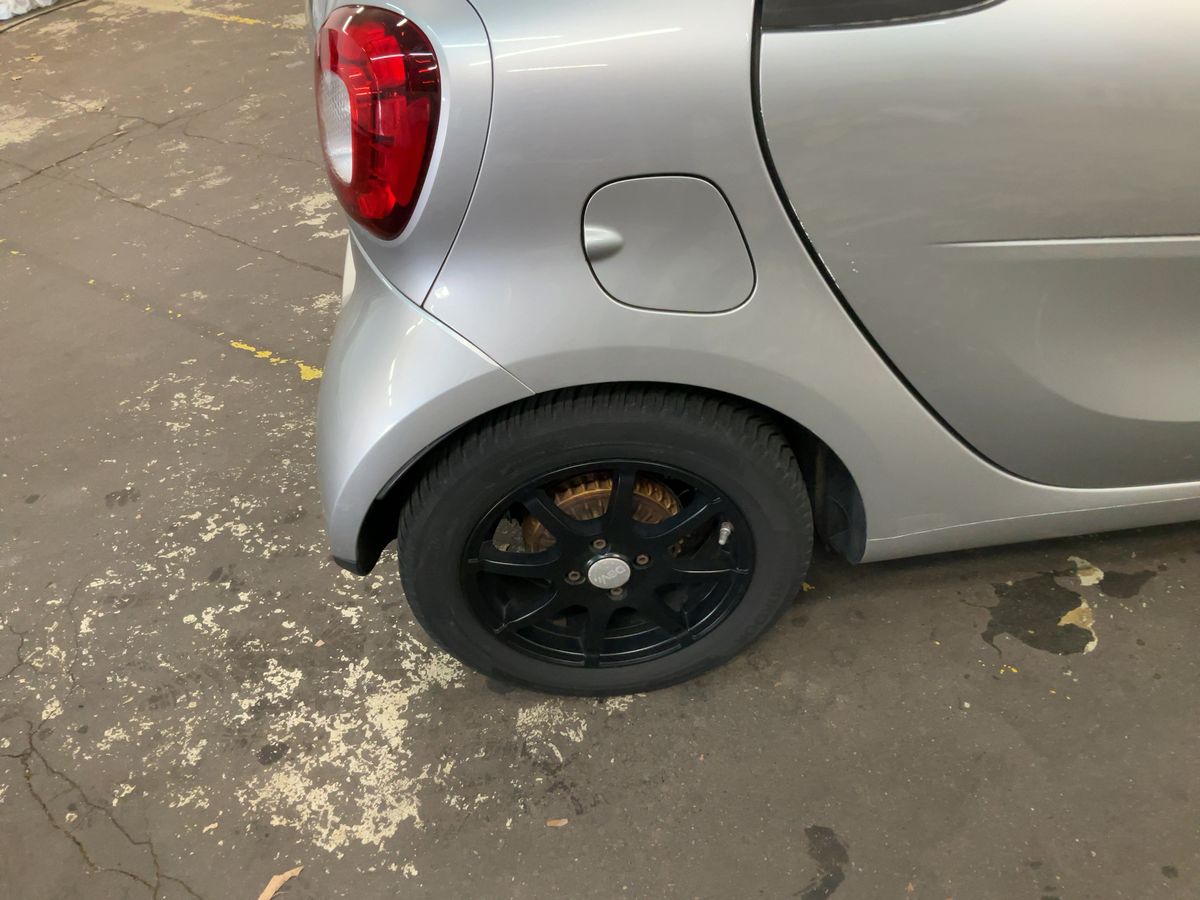 Smart fortwo 2015 — photo 10