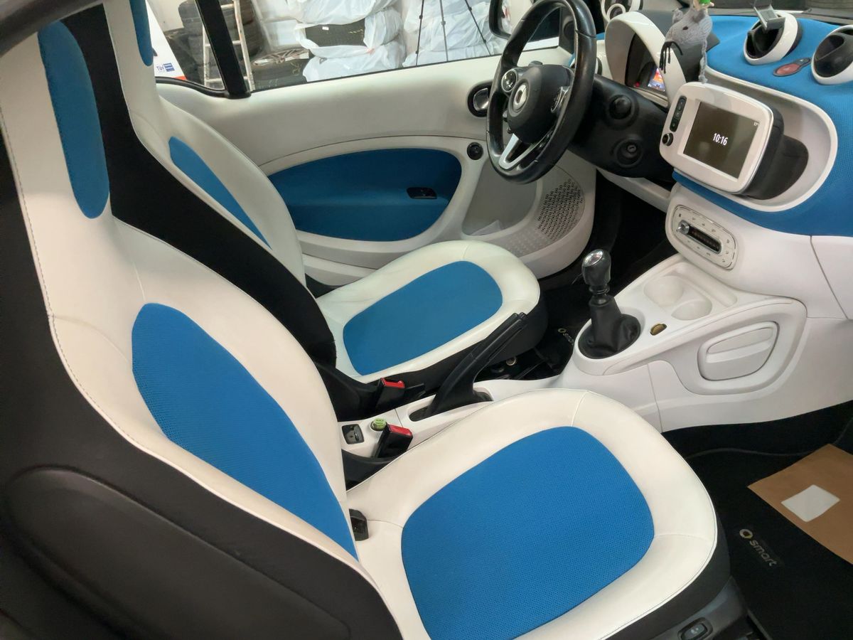 Smart fortwo 2015 — photo 17