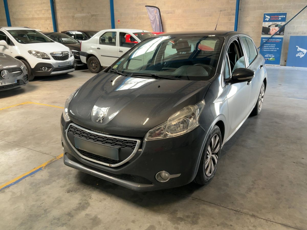 Peugeot 208 2015