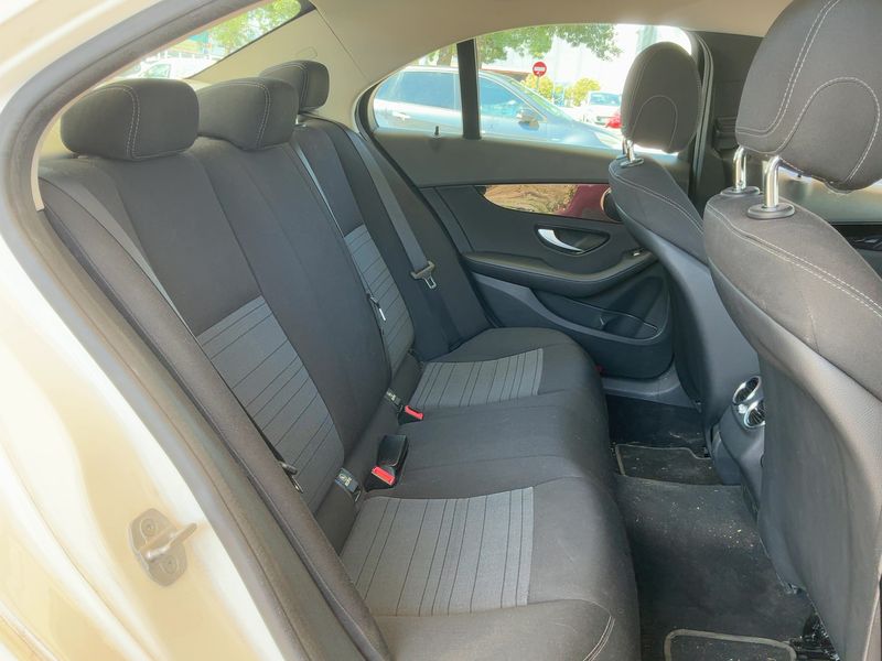 Mercedes-Benz C-Klasse C 220 d BlueTEC Avantgarde — zdjęcie 14