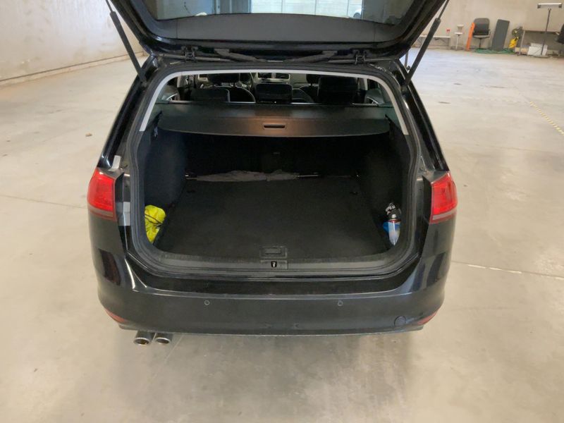 Volkswagen Golf VII 2.0 TDI Lounge BlueMotion Tech 2016 – снимка 15
