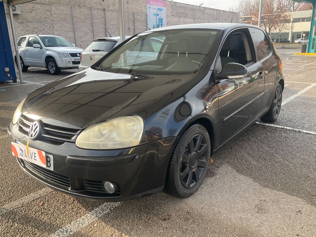 Volkswagen Golf V 1.9 TDI Sportline