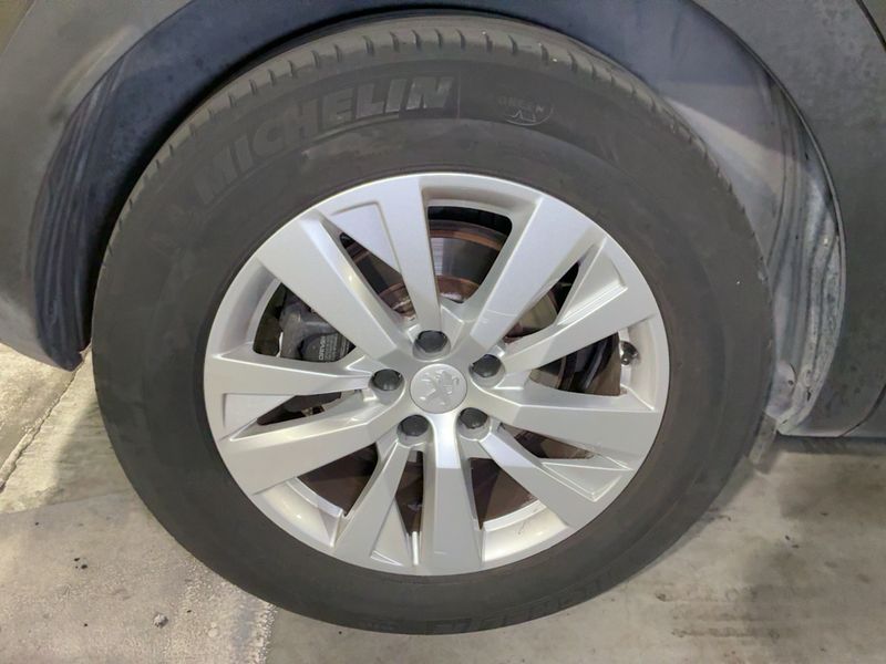 Peugeot 3008 1.5 Blue-HDi Business 2020 – снимка 9