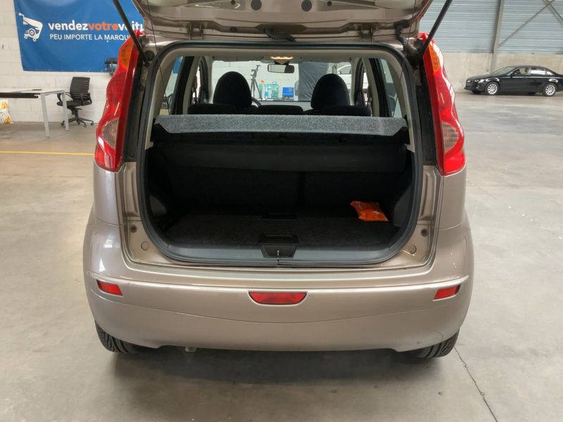 Nissan Note 1.6 Acenta — zdjęcie 10