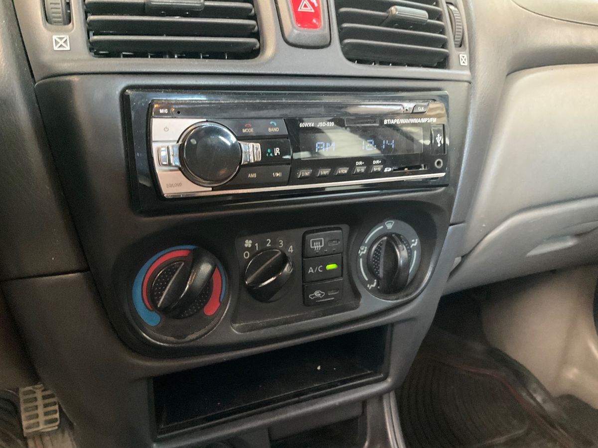 Nissan Almera 2002 — photo 14