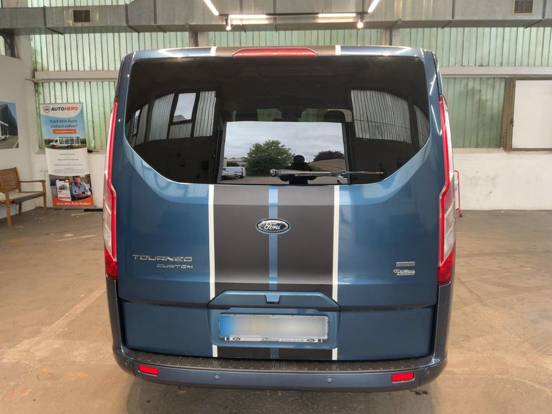 Ford Tourneo Custom 2.0 TDCi 310 L1 Sport — zdjęcie 5