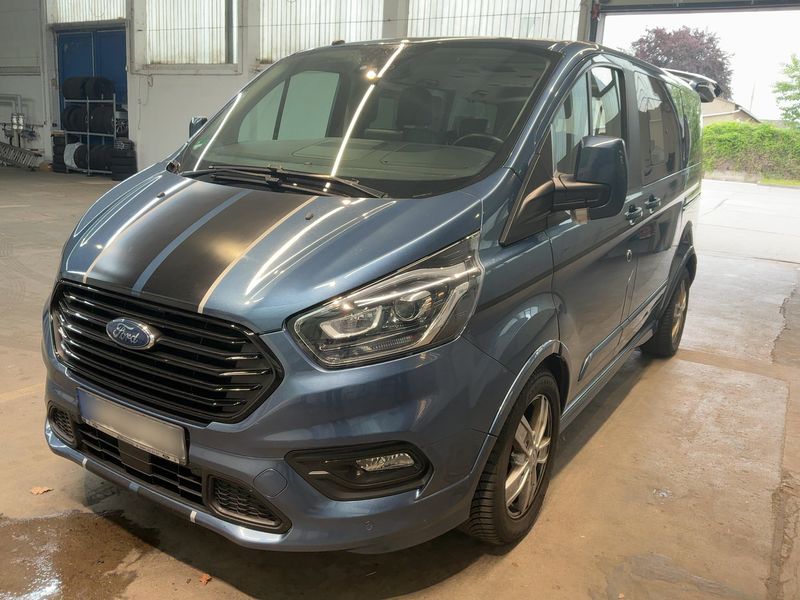 Ford Tourneo Custom 2.0 TDCi 310 L1 Sport — zdjęcie 1