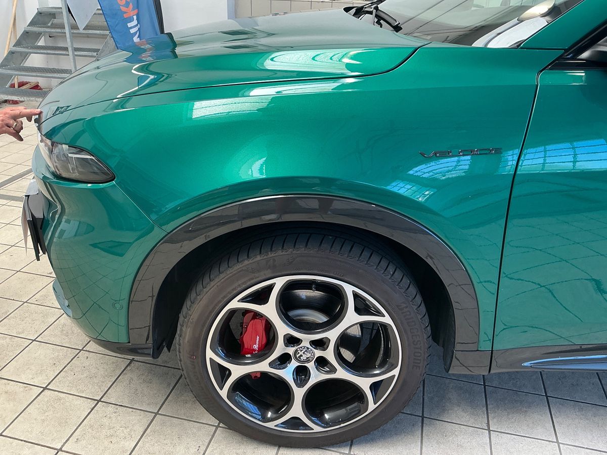Alfa Romeo Tonale 1.3 Plug-in Hybrid Veloce AWD