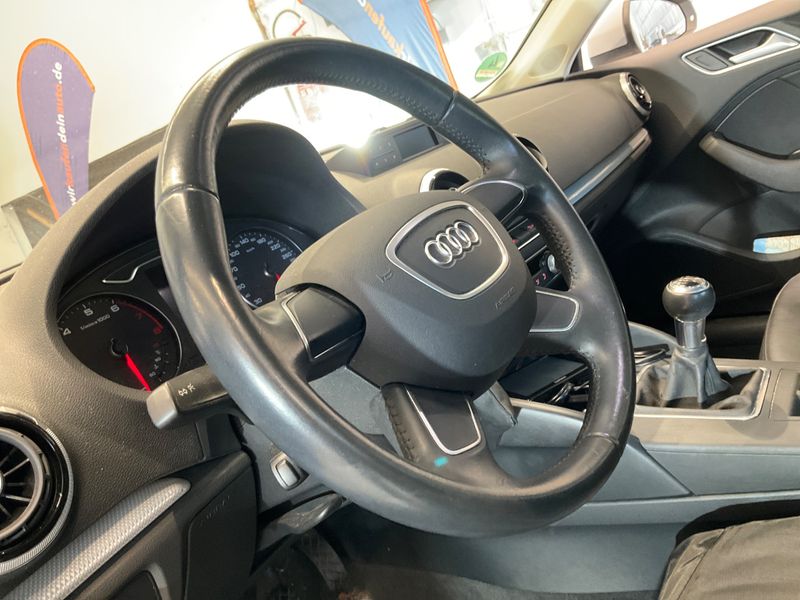 Audi A3 Sportback 1.2 TFSI Ambiente 2014 – снимка 32
