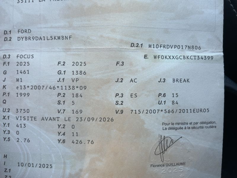 Ford Focus 2.0 EcoBoost ST — zdjęcie 15