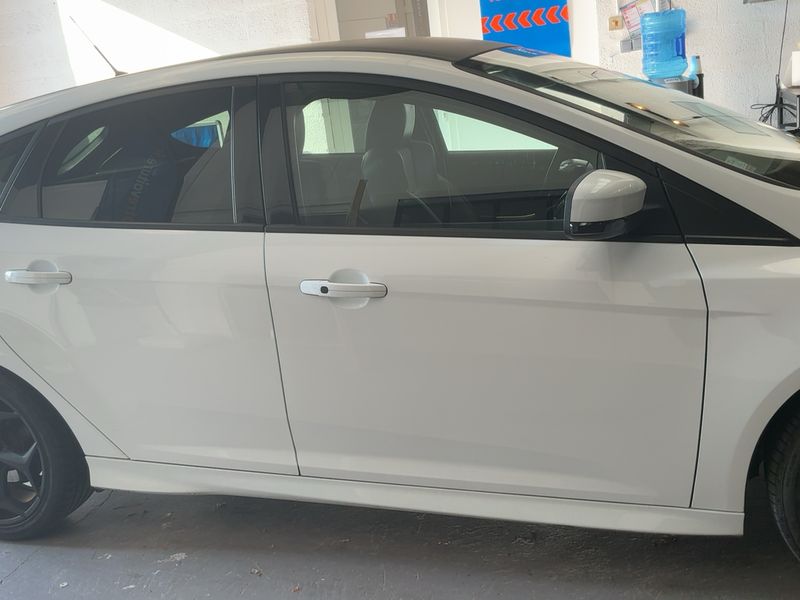 Ford Focus 2.0 EcoBoost ST — zdjęcie 7
