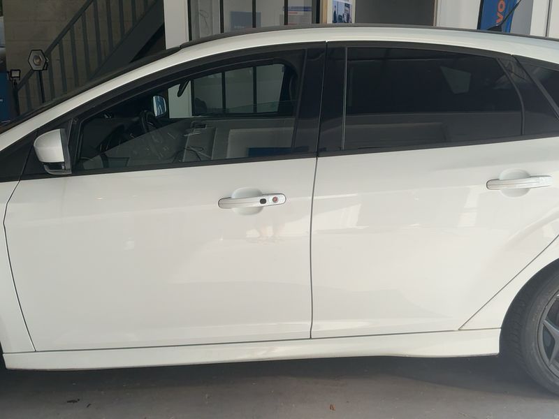 Ford Focus 2.0 EcoBoost ST — zdjęcie 4