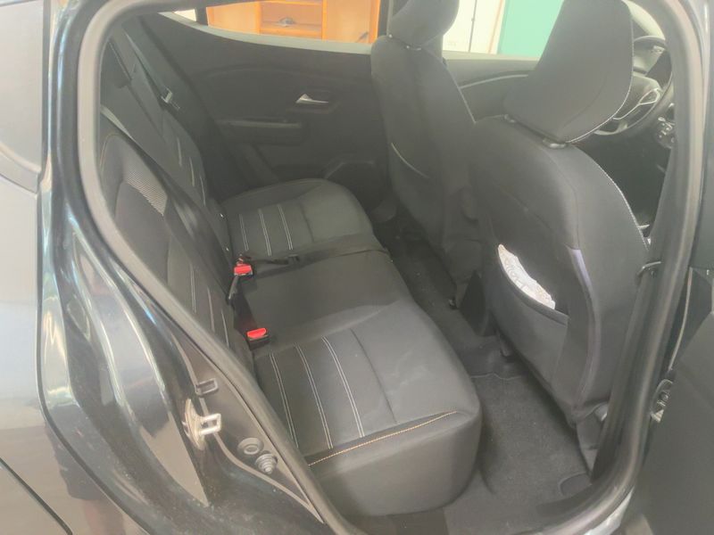 Dacia Sandero 1.0 TCe LPG Stepway Comfort — zdjęcie 14