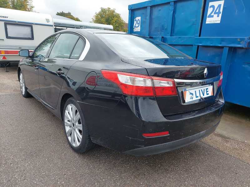 Renault Latitude 2.0 dCi Initiale photo Renault Latitude 2.0 dCi Initiale