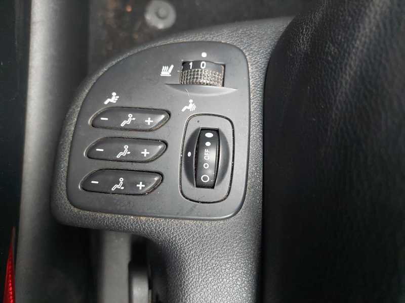 Renault Latitude 2.0 dCi Initiale photo Renault Latitude 2.0 dCi Initiale