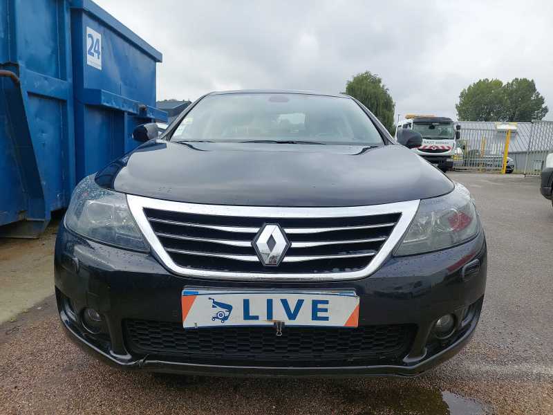Renault Latitude 2.0 dCi Initiale photo Renault Latitude 2.0 dCi Initiale