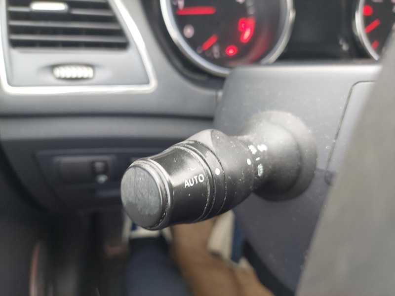 Renault Latitude 2.0 dCi Initiale photo Renault Latitude 2.0 dCi Initiale