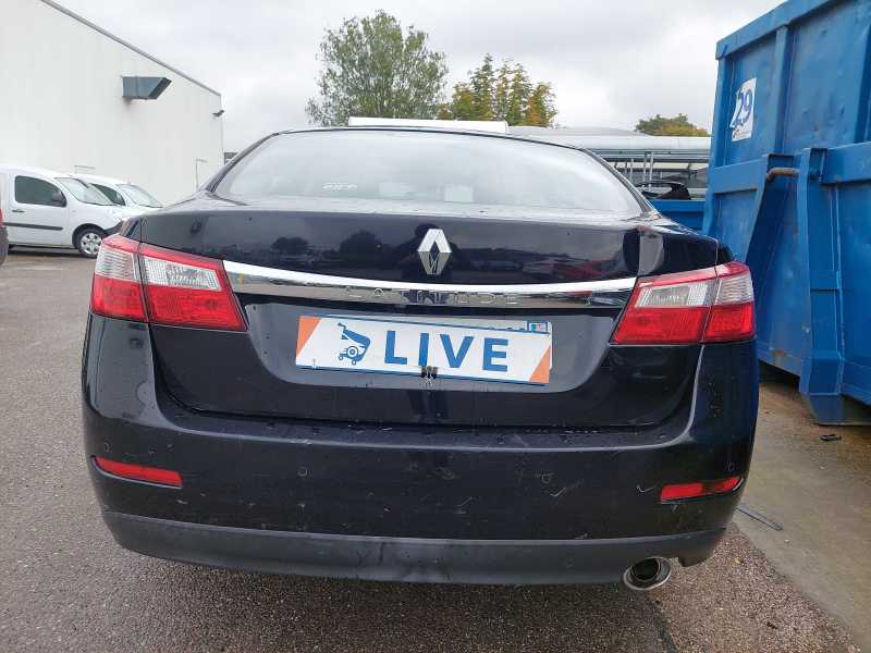 Renault Latitude 2.0 dCi Initiale photo Renault Latitude 2.0 dCi Initiale