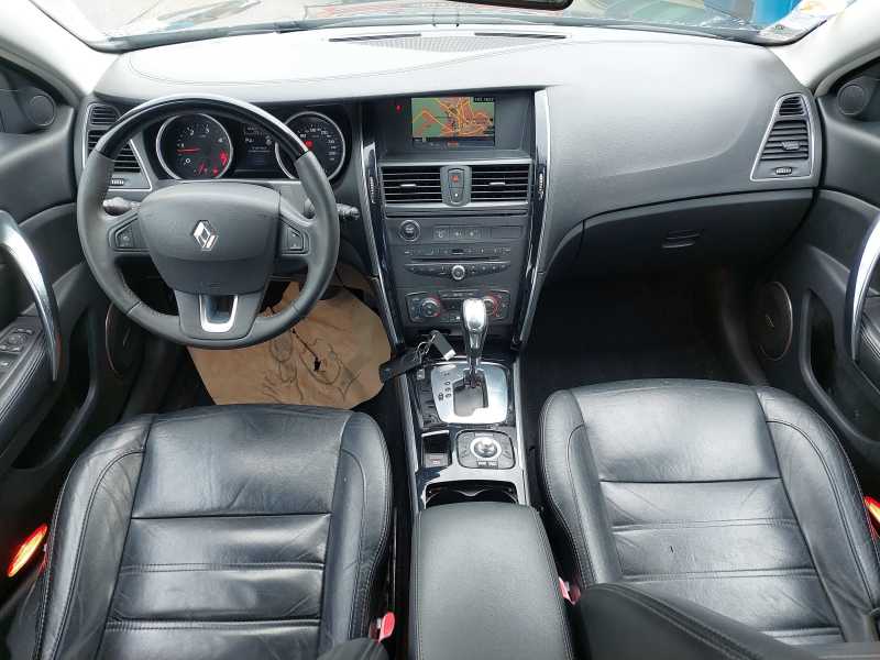 Renault Latitude 2.0 dCi Initiale photo Renault Latitude 2.0 dCi Initiale