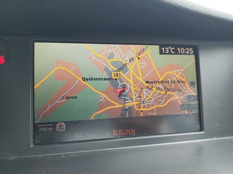 Renault Latitude 2.0 dCi Initiale photo Renault Latitude 2.0 dCi Initiale