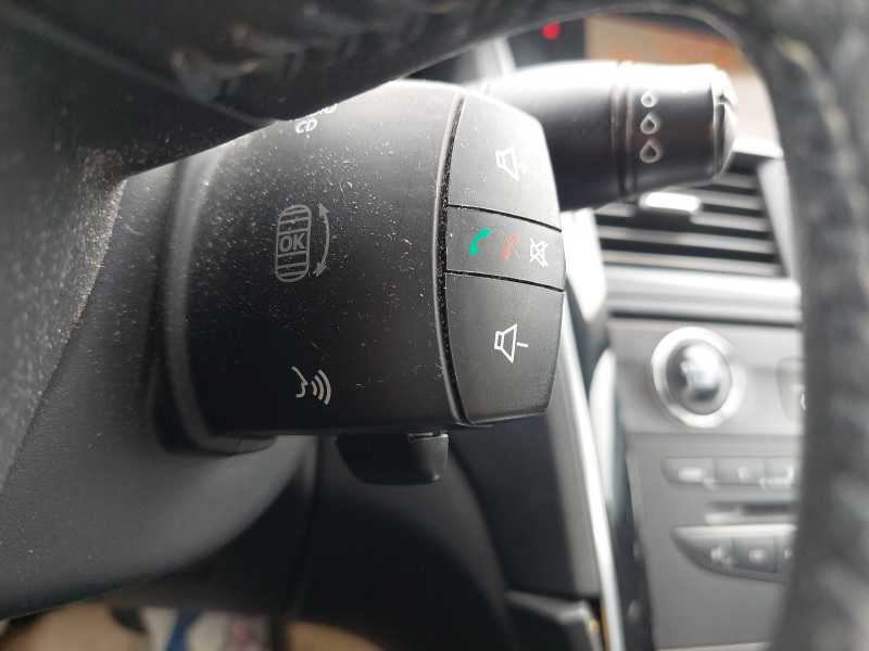 Renault Latitude 2.0 dCi Initiale photo Renault Latitude 2.0 dCi Initiale