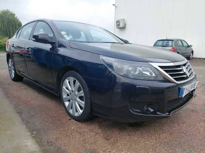 Renault Latitude 2.0 dCi Initiale photo Renault Latitude 2.0 dCi Initiale