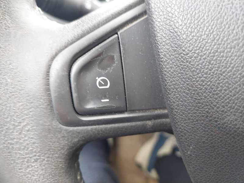 Renault Latitude 2.0 dCi Initiale photo Renault Latitude 2.0 dCi Initiale