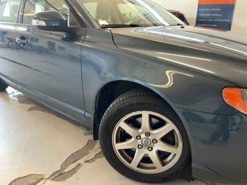 Volvo V70 2.0 F DRIVe Momentum — zdjęcie 8